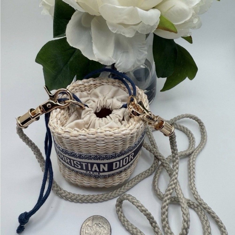 Christian Dior Cream Woven Mini Bucket Bag with Navy Trim - Picture 2 of 7